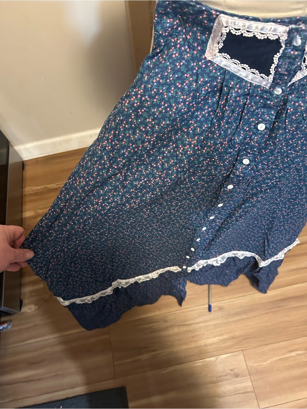 Vintage Jessica Gunnies Sack Blue Floral Button-Front Maxi Skirt with Lace Trim - Picture 3 of 4